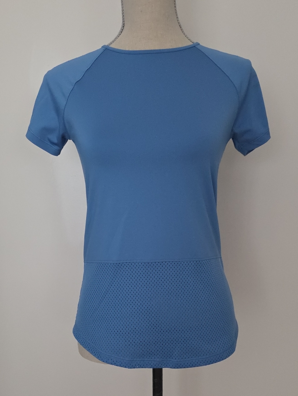 Under Armour Women's Short Sleeve Performance Tee in Blue